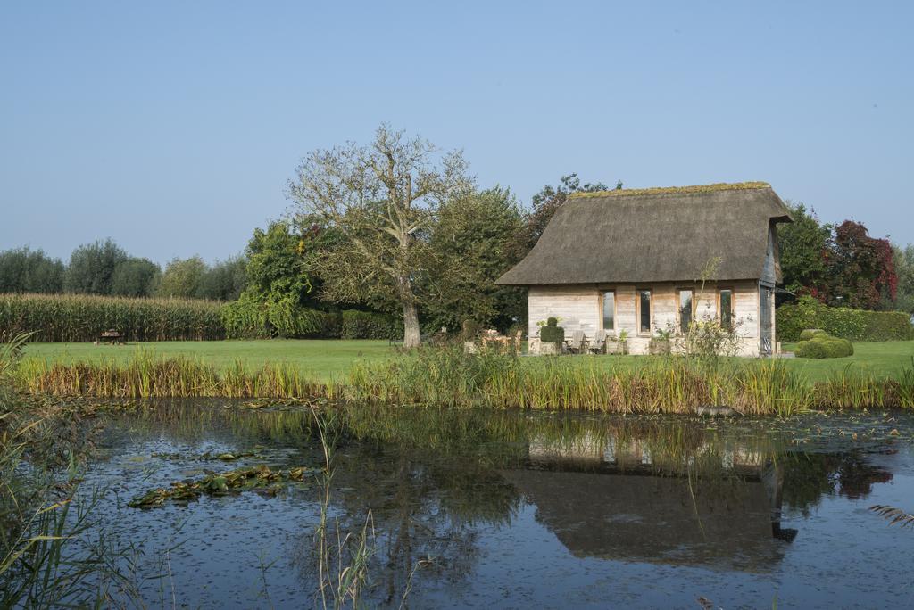 Sint-Coryn Villa Reninge Værelse billede