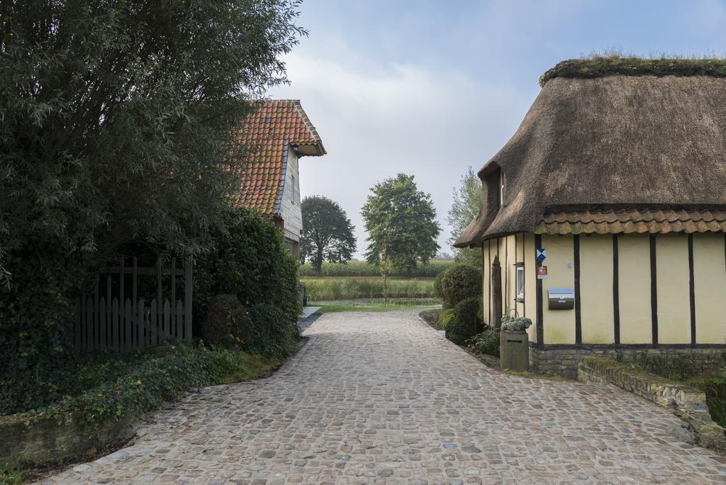 Sint-Coryn Villa Reninge Eksteriør billede